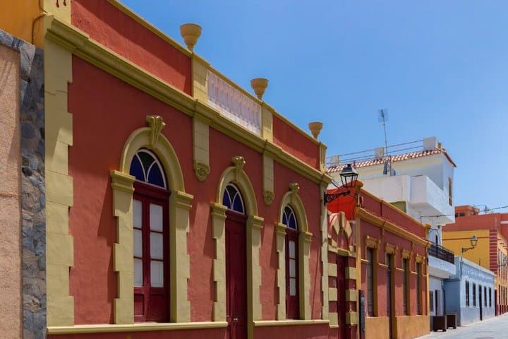 Historical Walk & Eco Banana Farm Tour in Guía de Isora, Tenerife