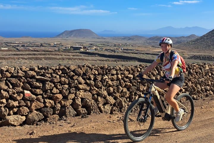 Desert and North Shore Fuerteventura E-Bike Barranco Tour