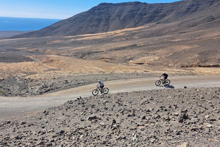 Desert and North Shore Fuerteventura E-Bike Barranco Tour