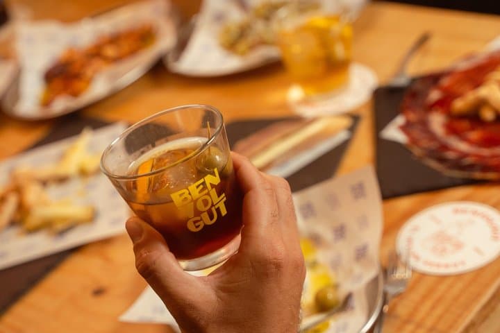 Valencia Food and Market Walking Tour with Vermouth and Tapas