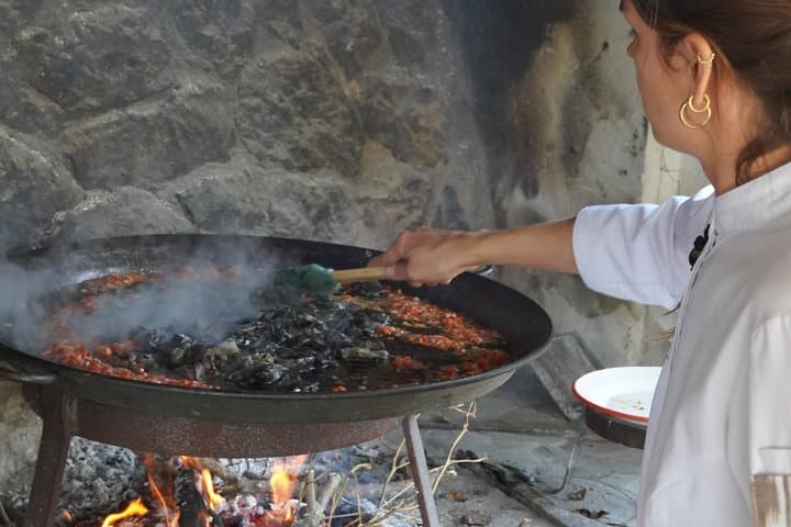 Serra de Tramuntana Hiking and paella on the wood fire