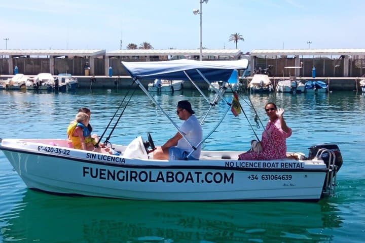 License-Free Boat Rental in Fuengirola – 2 Hours