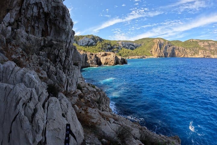 Coastal excursion to the Cave of Light with bath in Ibiza