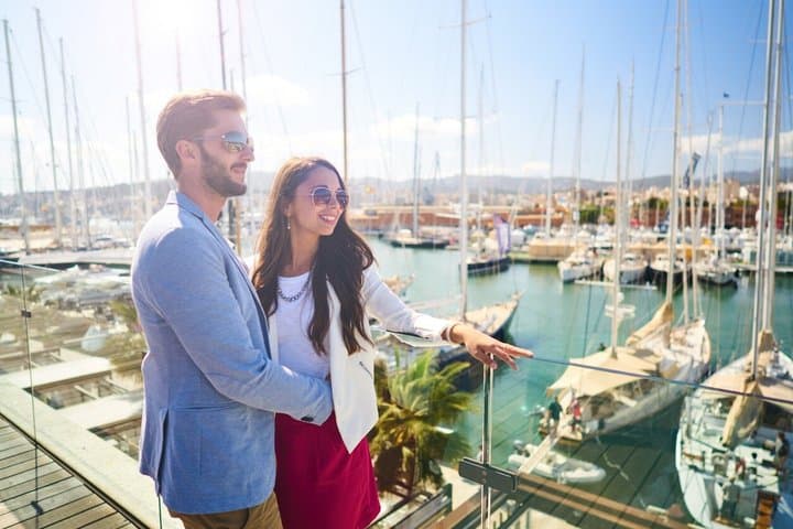 Old Town and Waterfront Private Photoshoot in Palma