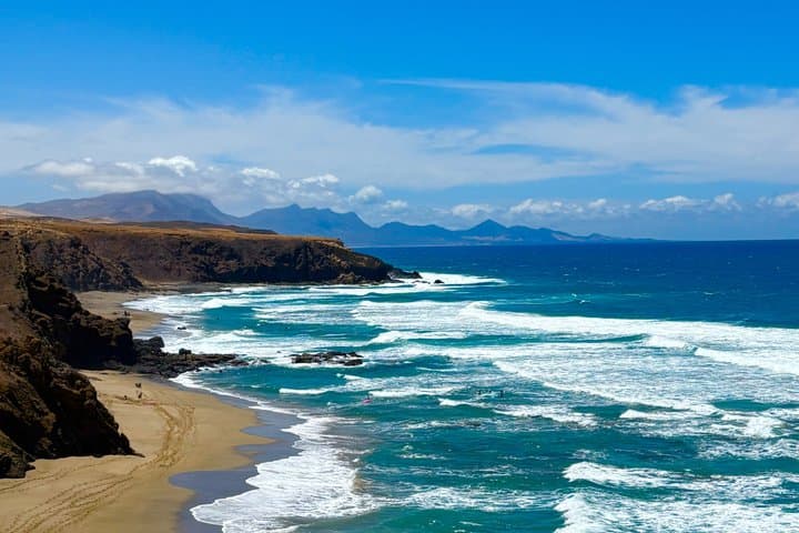 Fuerteventura biggest Tour: Beyond the Map. Go with locals!