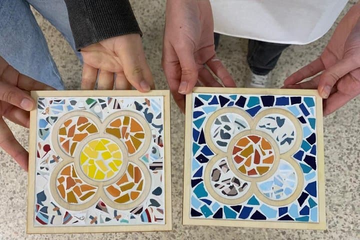 Flor de Barcelona Trencadís Mosaic Workshop next to Park Güell