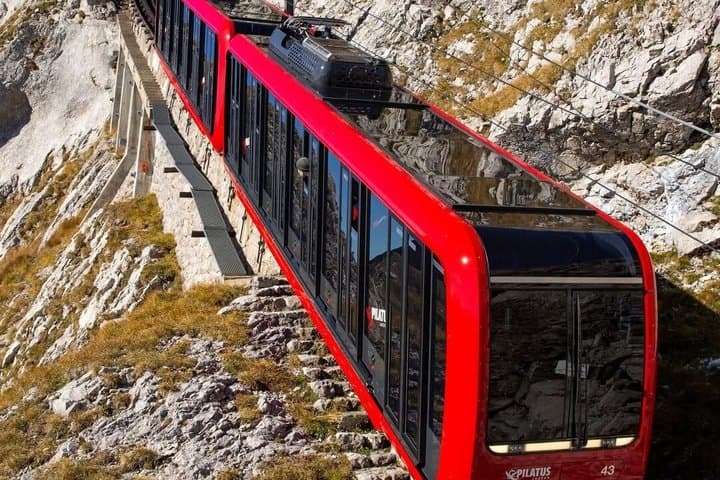 Montserrat Guided Tour with Cogwheel or Cable Car & Black Madonna