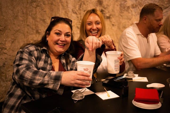 Cheese Factory Workshop with Wine Tasting in Requena, Valencia