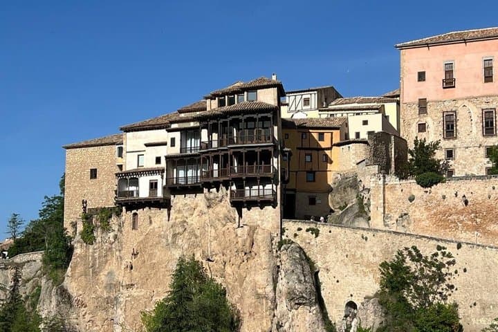 Guided tour: Cuenca + Cathedral