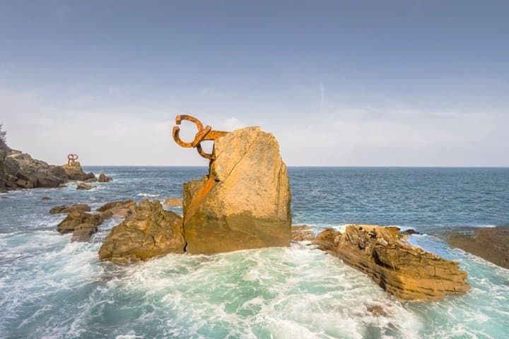 Private San Sebastian Walking Tour and Chillida Leku Museum Visit