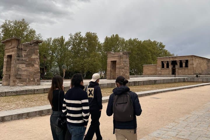 Madrid in 3 Hours Temples, Palaces and Local Myths Tour
