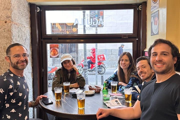 Tapas Tour in Malasaña and Chueca with Drinks