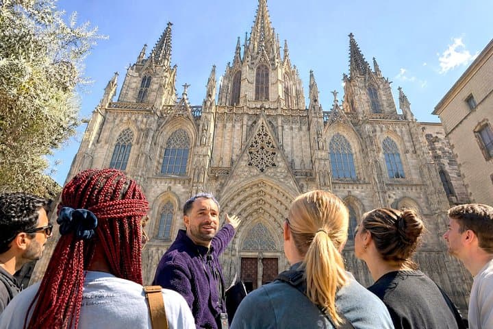 Ramblas, Old Town, Gothic and Gaudi Architecture Walking Tour