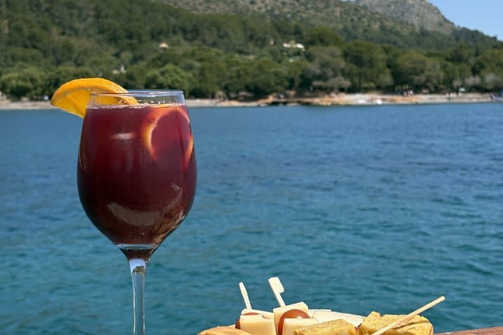 Sunset Cruise in Alcudia with Tapas & Swimming