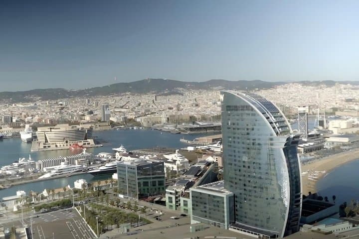 Barcelona Air and Sea Helicopter Tour and Port Cruise