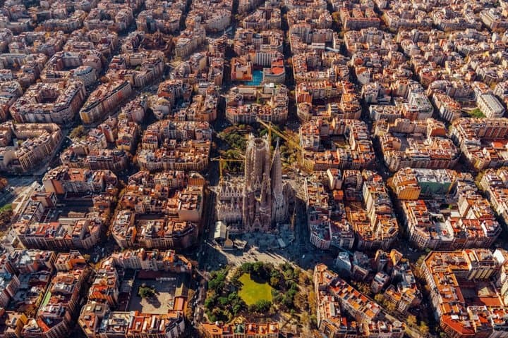 Barcelona Air and Sea Helicopter Tour and Port Cruise