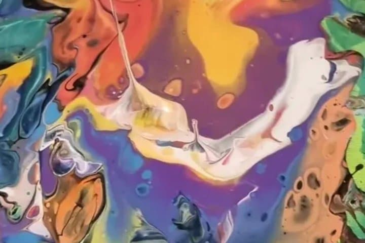 Dive into the Fascinating World of Fluid Art