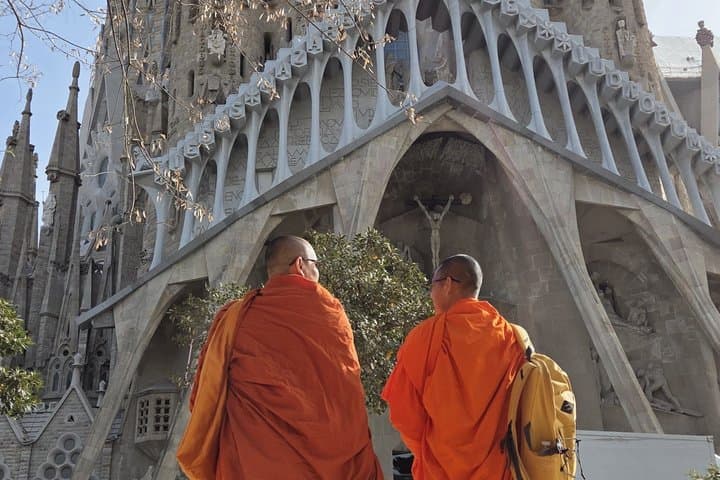 Barcelona Sagrada Familia Decoded Guided Tour