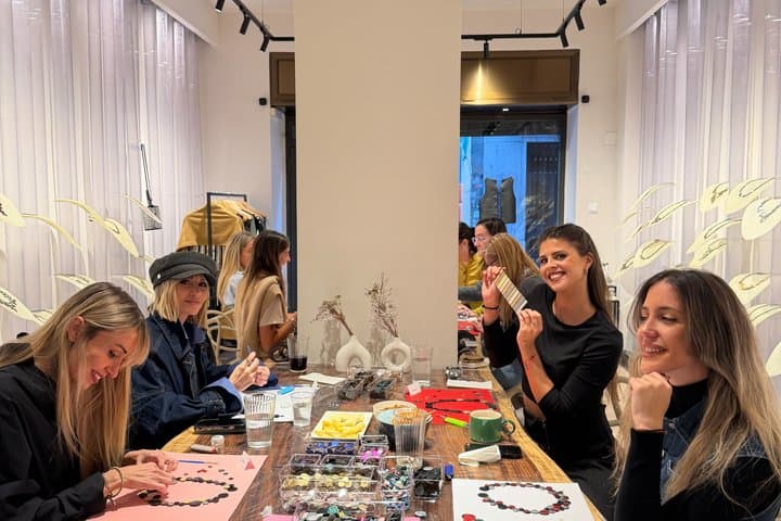 Create Your Own Jewelry in Madrid – Iskin Sisters Masterclass