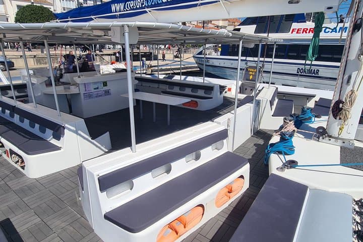 Cambrils : 1 Hour Sailing Catamaran Ride in Cambrils