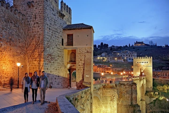Self Guided Walking Tour of Toledo with Audio and Quizzes