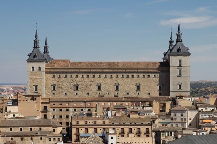 Self Guided Walking Tour of Toledo with Audio and Quizzes