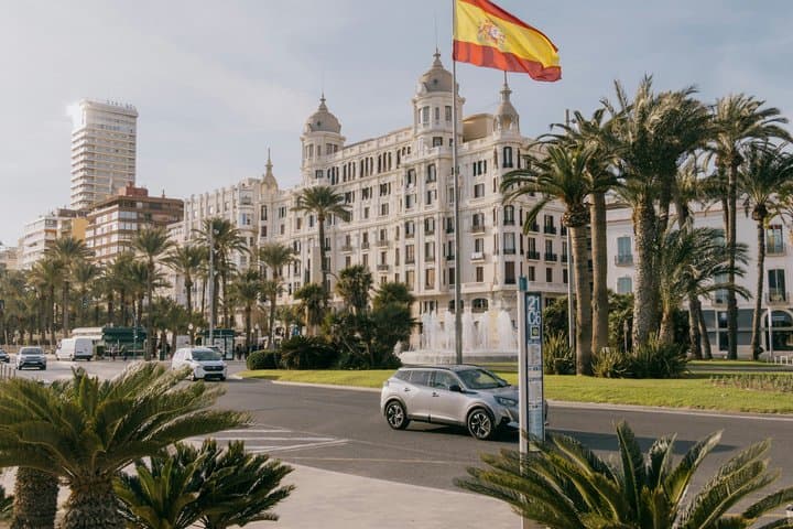 Self Guided Tour of Alicante Hannibal, Bonfires and Cannonballs