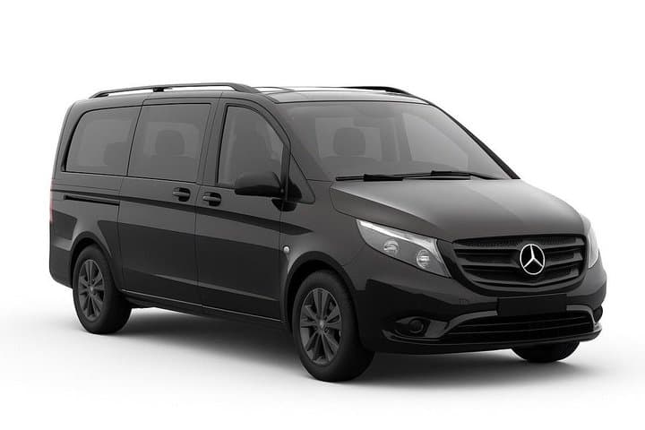 Private Transfer from Barcelona Airport to Barcelona city