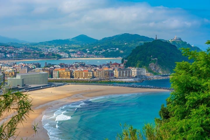 Customizable Private Sightseeing Tour in San Sebastián