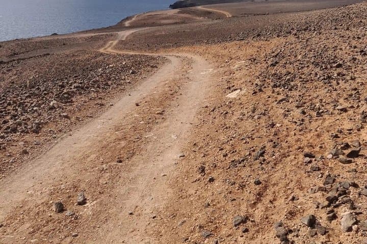 E MTB Tour Volcanic Views and Playa Quemada Coast