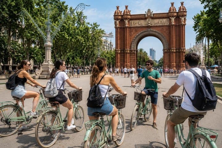 Barcelona Bike Tour: All the Highlights, Zero Stress