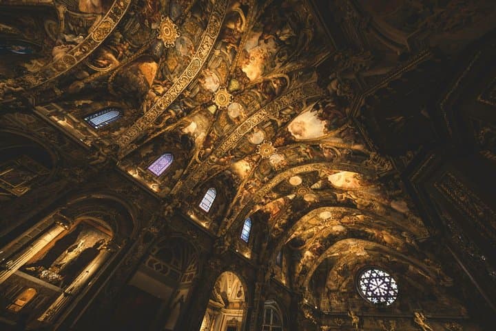 Valencia: San Nicolas Church Skip the Line Entry Guided Tour