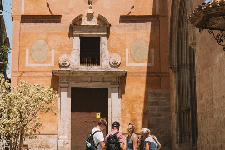 Valencia: San Nicolas Church Skip the Line Entry Guided Tour