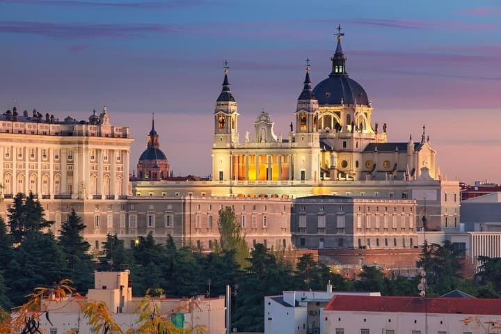 Dark Stories of Madrid – Historic Private Walking Tour