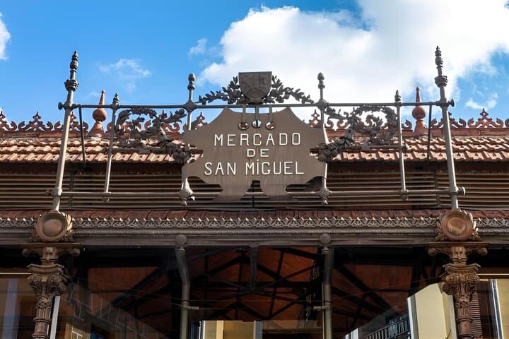 Tastes of Madrid: Private Walking Food Journey