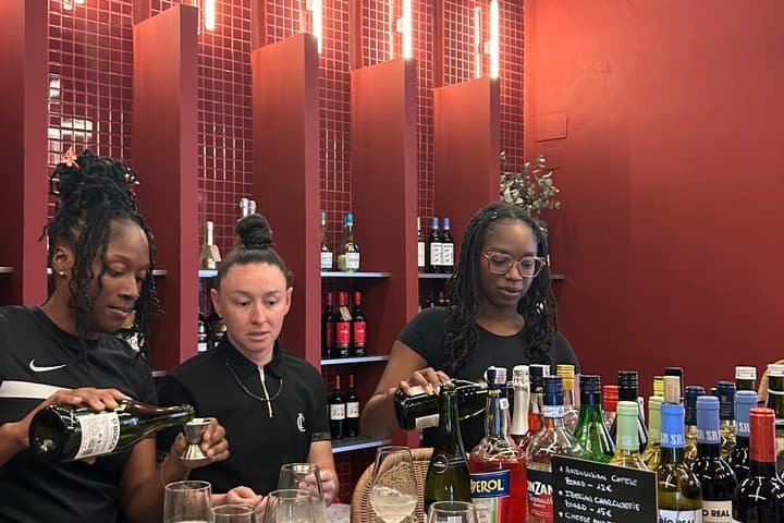 Interactive Sangría and Spritz Cocktail Workshop