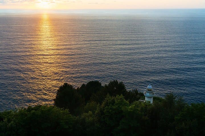 San Sebastián Sunset and Old Town Private Tour