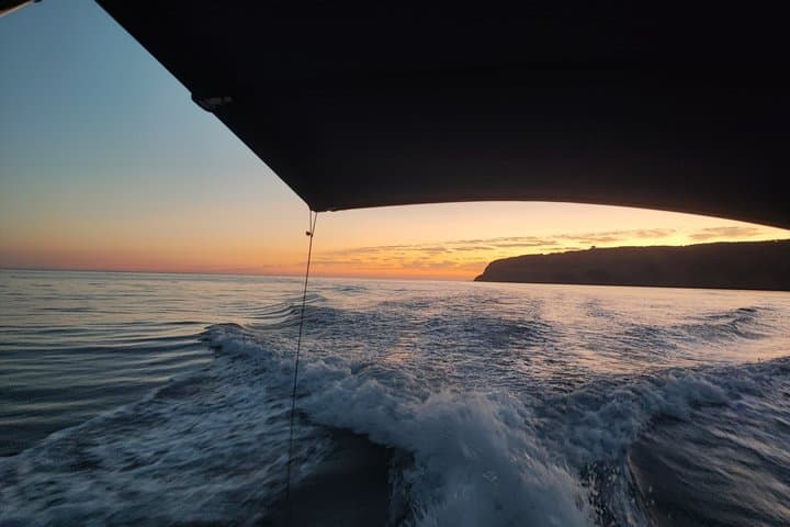 Night Tour by Private Boat: Guide to Stars and Champagne.Cádiz