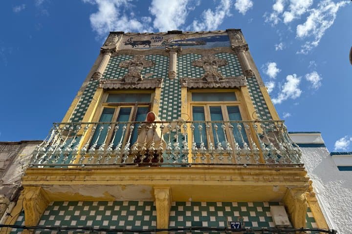 El Cabanyal and Little Venice with Horchata in Valencia