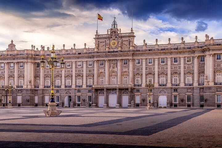 Gems of Madrid: Private Couple's Walking Tour