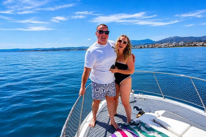 Private Dolphin Search Yacht Experience - Cava & Snacks