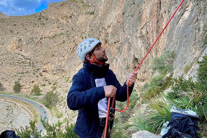 Rock climbing trip on top rope Black Plates