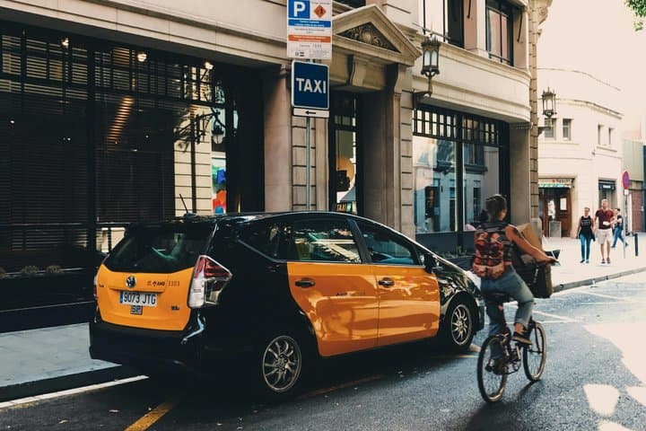 Barcelona Private Taxi Transfer Hotel to Cruise Port