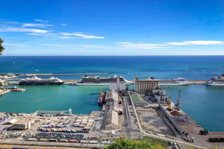 Barcelona Private Taxi Transfer Hotel to Cruise Port