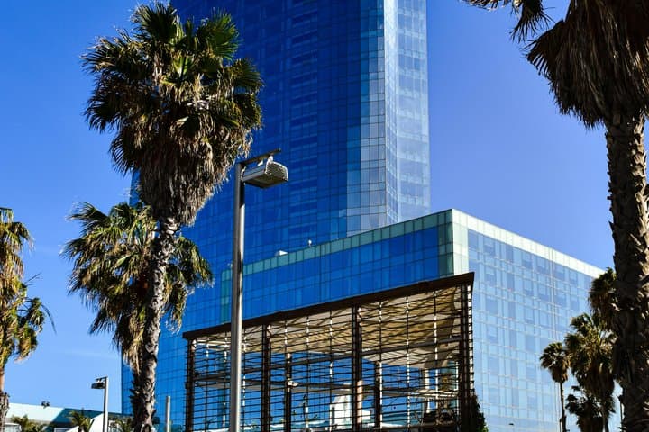 Barcelona Private Taxi Transfer Hotel to Cruise Port