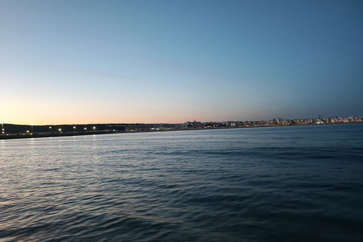Night Tour by Private Boat: Guide to Stars and Champagne.Cádiz