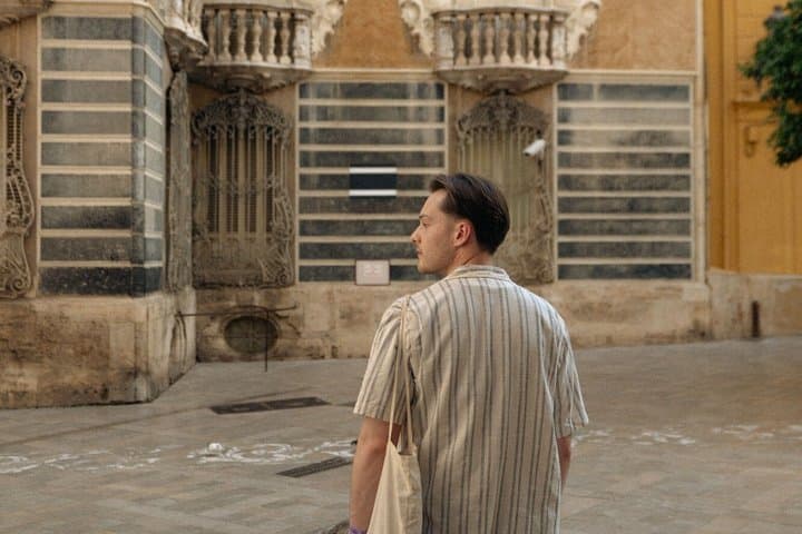Private Photoshoot & Photo Tour in Valencia