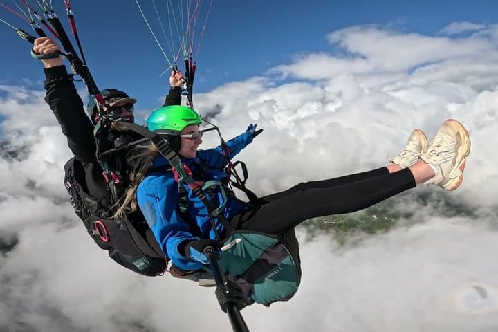 Paragliding from Teide National Park 2200m to Puerto de la Cruz