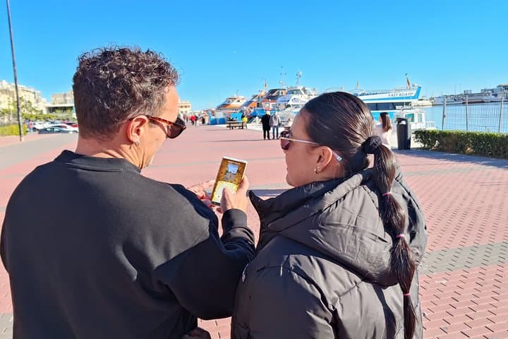 Santa Pola Self Guided Scavenger Hunt and Walking tour