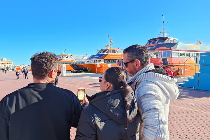 Santa Pola Self Guided Scavenger Hunt and Walking tour